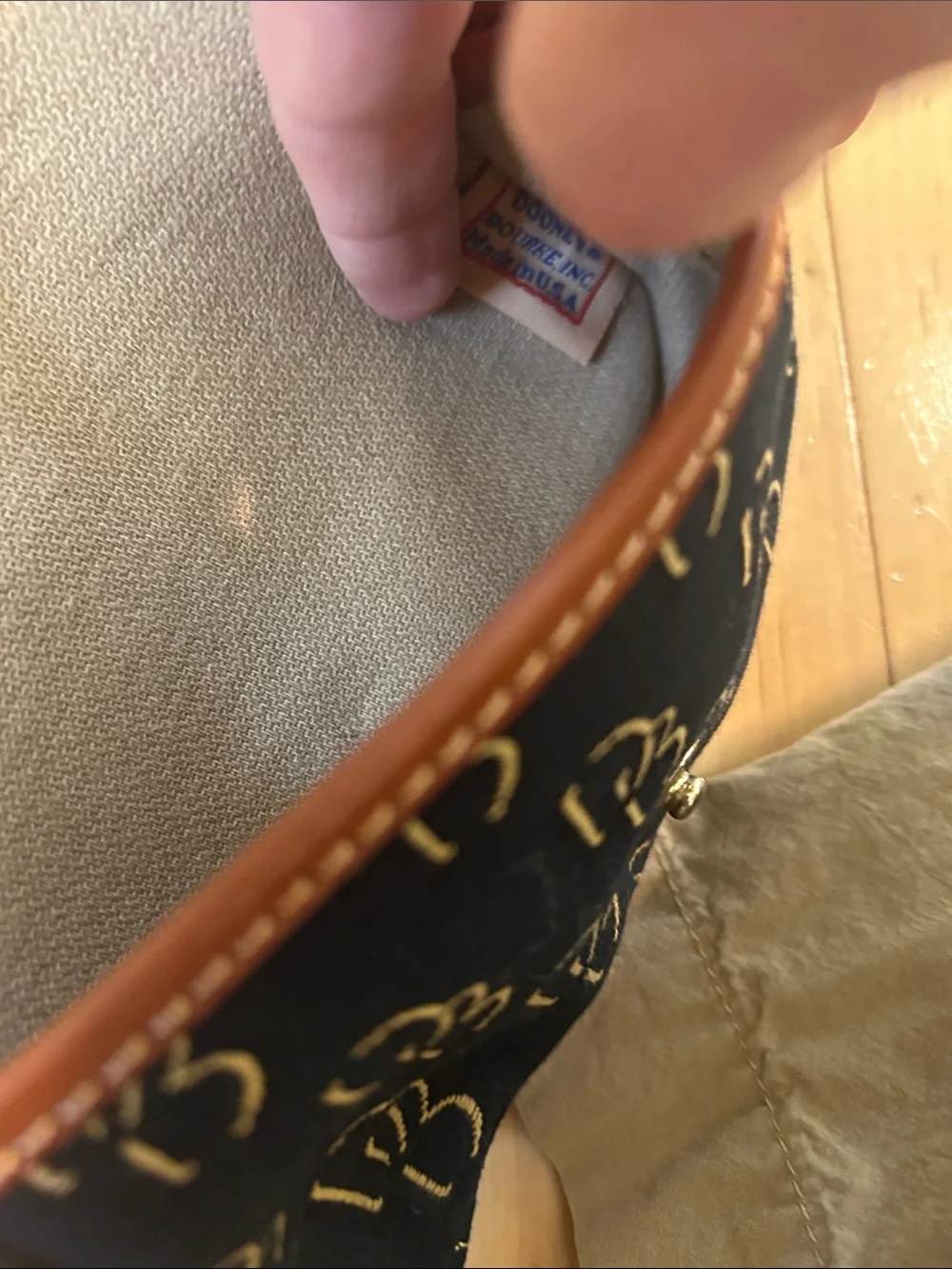Dooney & Bourke small pouch